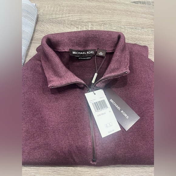 Michael Kors BRAND NEW Sweater XL - Picture 2 of 3